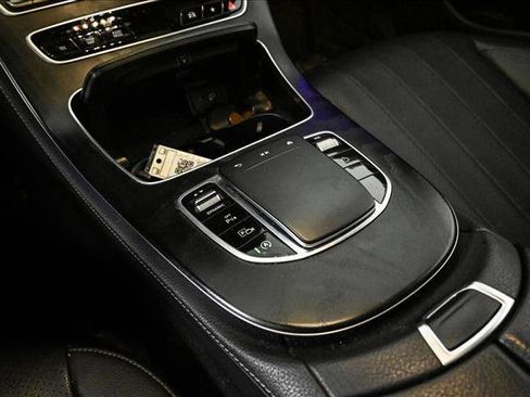 Used 2023 Mercedes-Benz E 350 4MATIC Sedan image 13