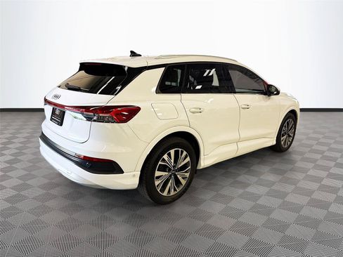Used 2023 Audi Q4 e-tron Premium Plus w/ Premium Plus RWD image 7