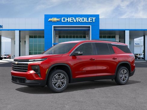 New 2026 Chevrolet Traverse LT FWD image 2