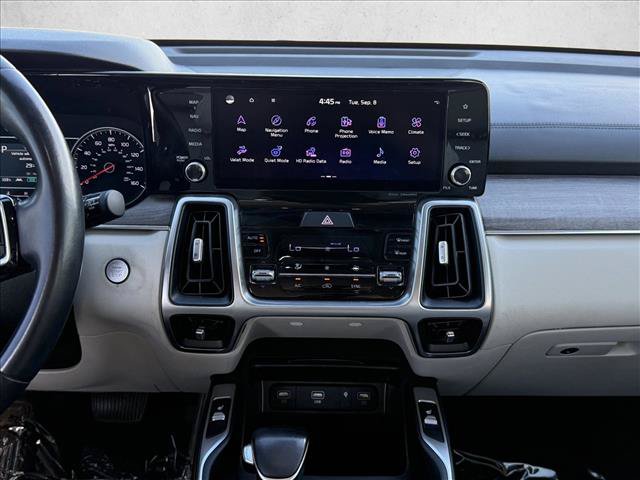 Used 2023 Kia Sorento EX w/ Panoramic Sunroof Package FWD image 17