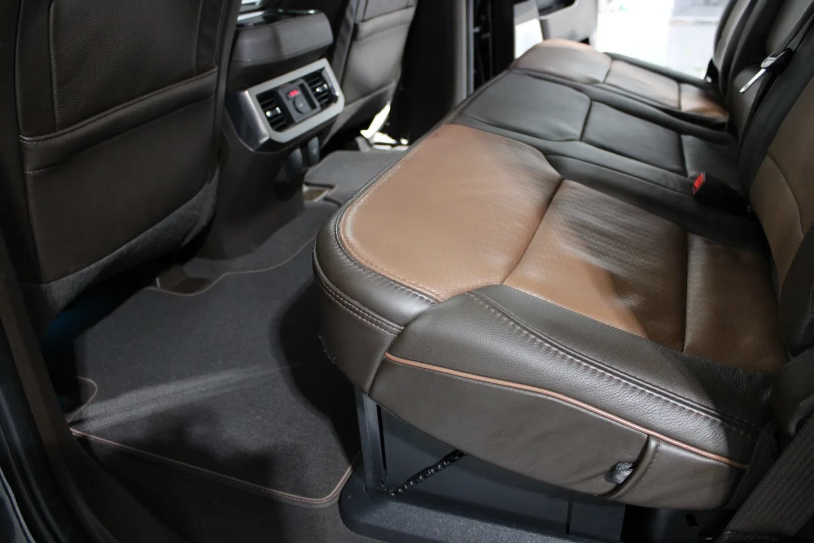 Used 2023 Ford F250 King Ranch w/ Tremor Off-Road Package AWD/4WD image 2