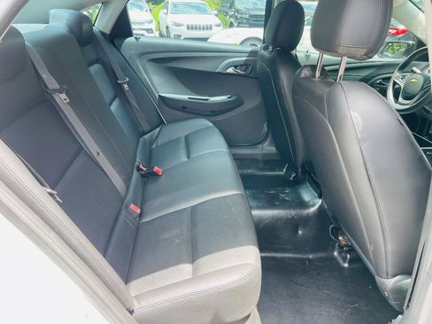 Used 2014 Chevrolet Caprice RWD image 32