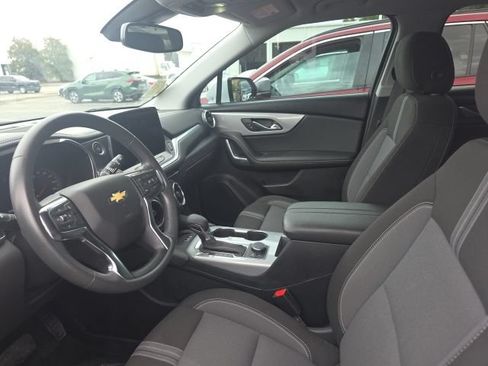 Used 2024 Chevrolet Blazer LT w/ Convenience Package FWD image 12