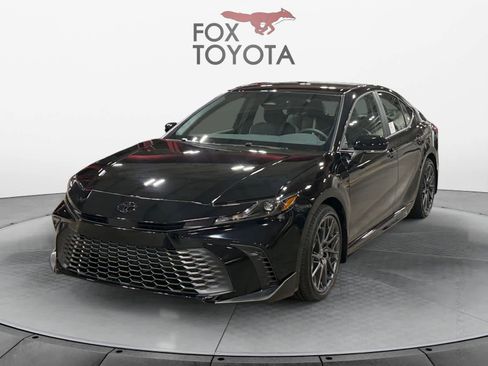 New 2026 Toyota Camry SE FWD image 1
