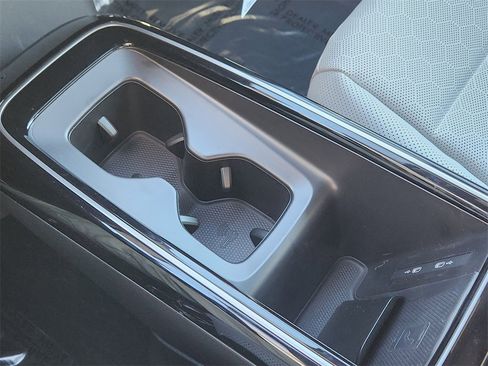 New 2026 Volkswagen ID.4 Pro S image 17