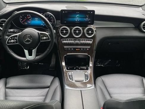 Used 2021 Mercedes-Benz GLC 300 4MATIC image 16