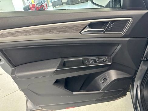 Used 2020 Volkswagen Atlas Cross Sport SE AWD/4WD image 19