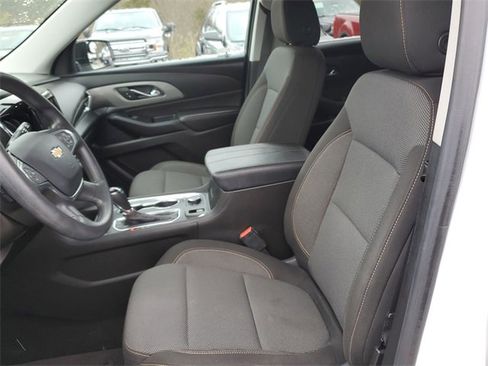 Used 2020 Chevrolet Traverse LS image 27