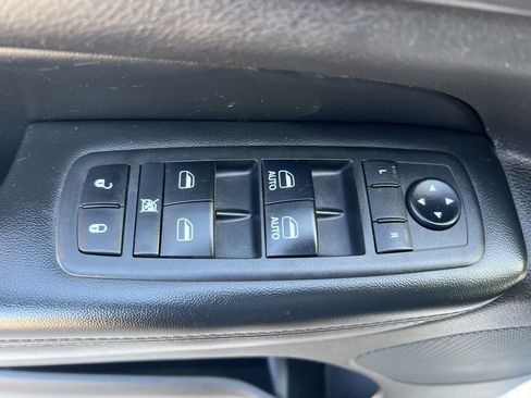 Used 2018 Jeep Grand Cherokee Altitude AWD/4WD image 50