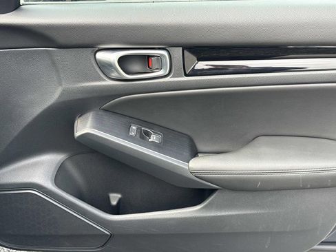 Used 2023 Honda Civic Touring image 20