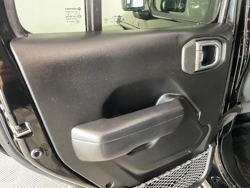 Used 2023 Jeep Wrangler Unlimited Sport w/ Sun And Sound Package AWD/4WD image 18