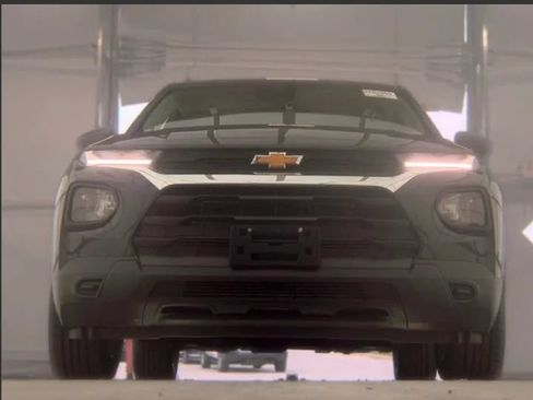 Used 2021 Chevrolet TrailBlazer LS FWD image 9