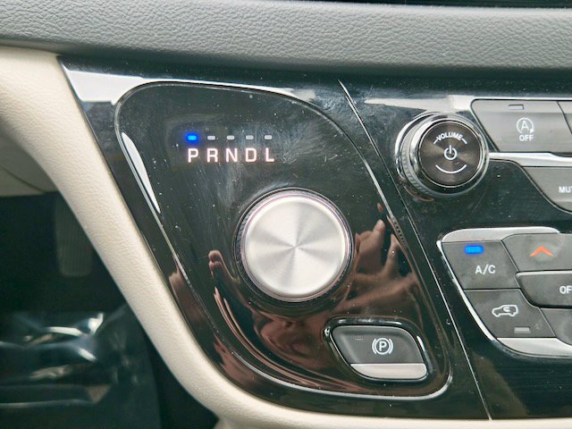 Used 2024 Chrysler Voyager LX FWD image 24
