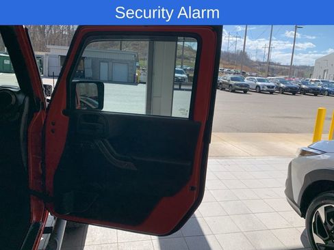 Used 2015 Jeep Wrangler Sport image 17