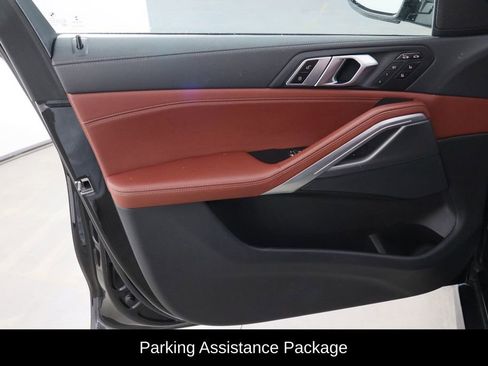 Used 2022 BMW X6 xDrive40i image 11