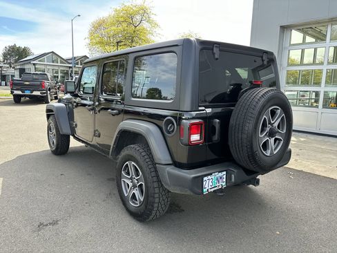 Certified 2022 Jeep Wrangler Unlimited Sport AWD/4WD image 3