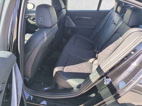 New 2027 BMW i5 eDrive40 w/ M Sport Package RWD image 16