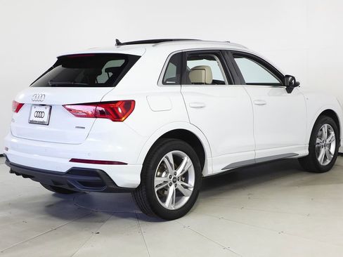 Used 2023 Audi Q3 2.0T Premium w/ Convenience Package image 7