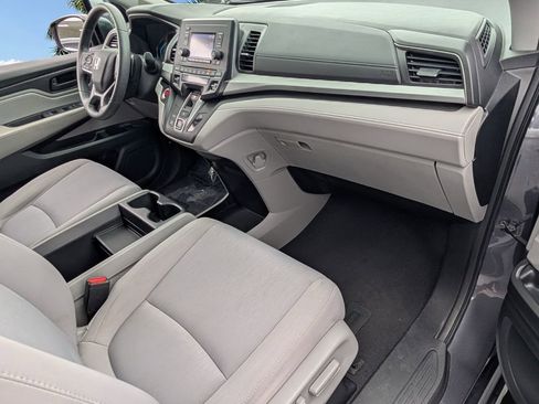 Used 2019 Honda Odyssey LX image 8