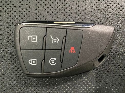 New 2026 Chevrolet Equinox LT w/ Convenience Package II image 7