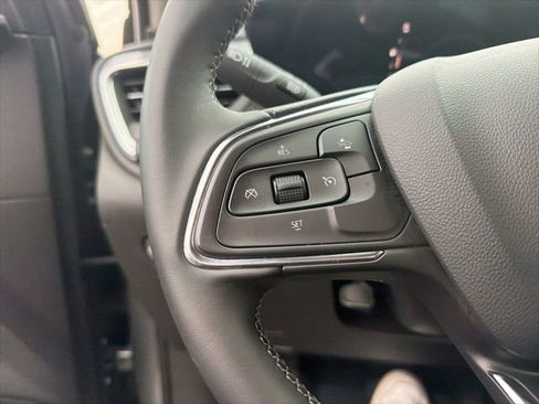 Used 2025 Buick Encore GX Preferred image 38