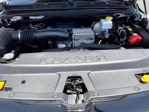 Used 2023 RAM 1500 Laramie AWD/4WD image 11