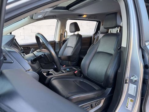 Used 2025 Honda Odyssey EX-L image 29