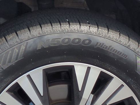 Used 2023 Nissan Rogue SV FWD image 12