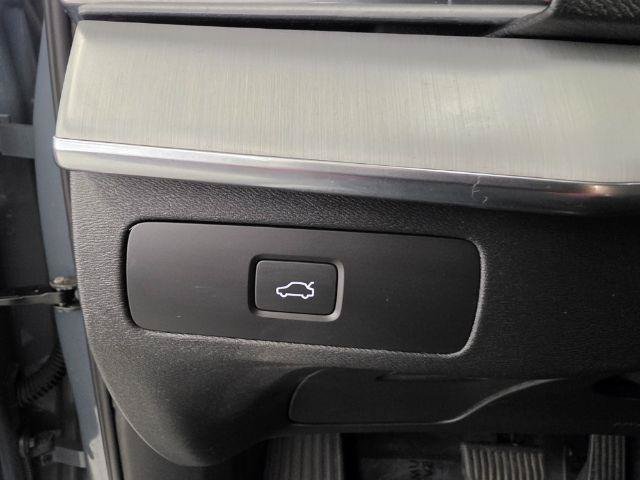 Used 2023 Volvo XC90 B5 Core AWD/4WD image 15