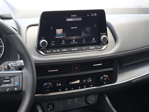 Certified 2026 Nissan Rogue SV FWD image 16