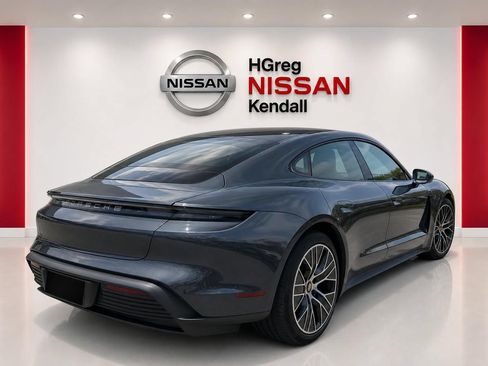 Used 2021 Porsche Taycan 4S AWD/4WD image 4