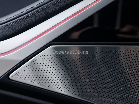 Used 2025 BMW ALPINA XB7 image 17