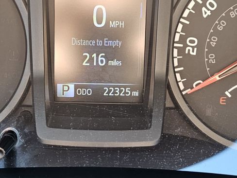 Used 2023 Toyota Tacoma SR image 15