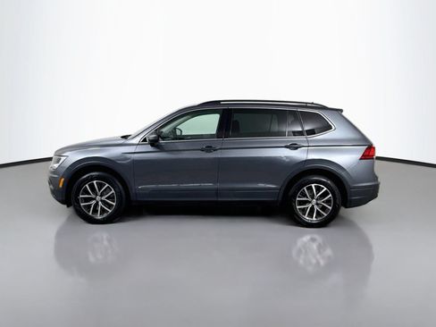 Used 2019 Volkswagen Tiguan SE w/ Panoramic Sunroof Package AWD/4WD image 2