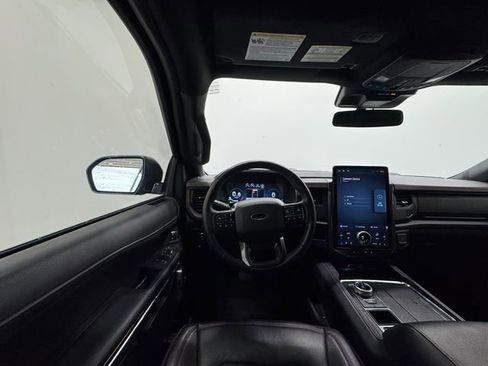 Used 2022 Ford Expedition Limited image 20