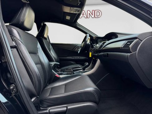 Used 2016 Honda Accord Sport image 23