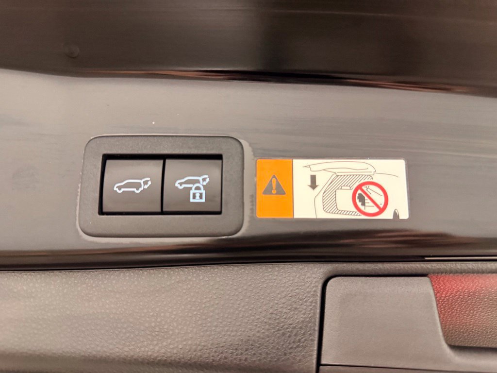 Used 2026 Toyota RAV4 XLE Premium FWD image 10