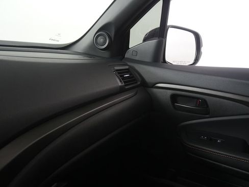 Used 2025 Honda Ridgeline TrailSport image 29