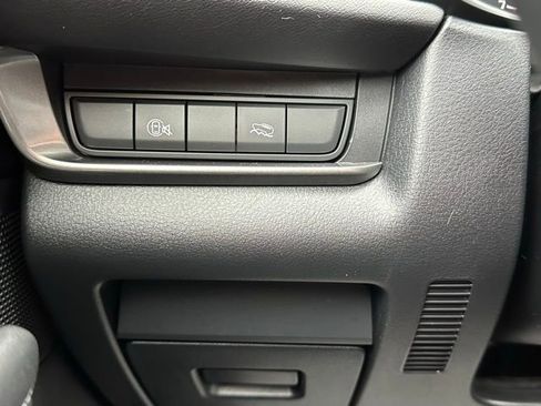 Certified 2025 MAZDA CX-30 AWD 2.5 S w/ Select Sport Pkg image 18