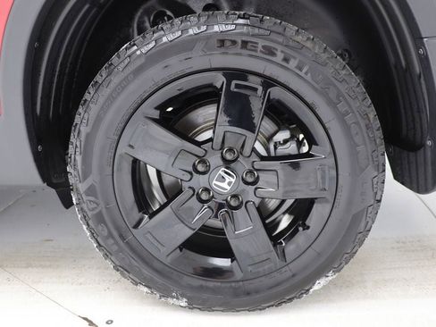 Used 2025 Honda Ridgeline Black Edition image 16