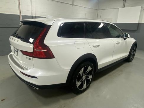 Used 2020 Volvo V60 T5 Cross Country w/ Protection Package Premier AWD/4WD image 3