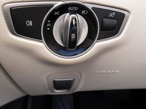 Used 2020 Mercedes-Benz E 350 Sedan image 16