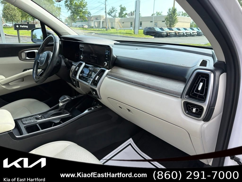 Certified 2023 Kia Sorento S w/ Panoramic Sunroof Package AWD/4WD image 12