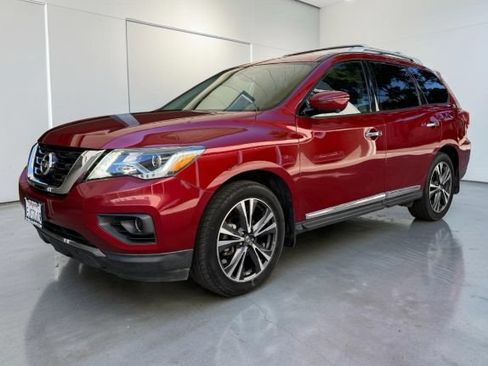 Used 2019 Nissan Pathfinder Platinum AWD/4WD image 1