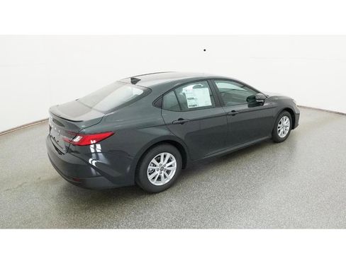 New 2026 Toyota Camry LE image 9