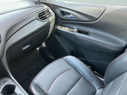 Used 2023 Chevrolet Equinox RS w/ RS Leather Package FWD image 12