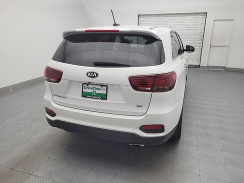 Used 2019 Kia Sorento LX FWD image 7