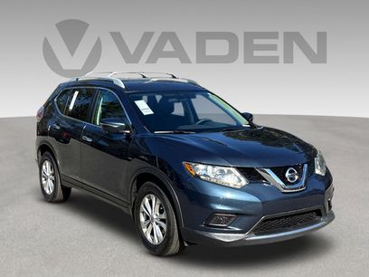 Used 2015 Nissan Rogue SV w/ SV Premium Package
