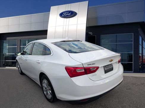 Used 2023 Chevrolet Malibu LT image 3