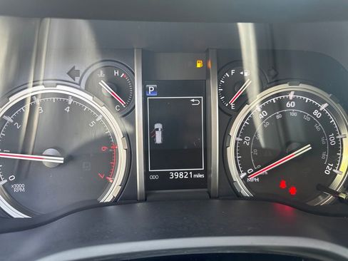 Used 2023 Toyota 4Runner TRD Off-Road Premium w/ Off Road Premium Plus Package image 15